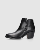 Unique 674 - Black