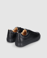 Travis S1 - Black/Black