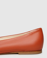 ating
Audrey B - Rotating