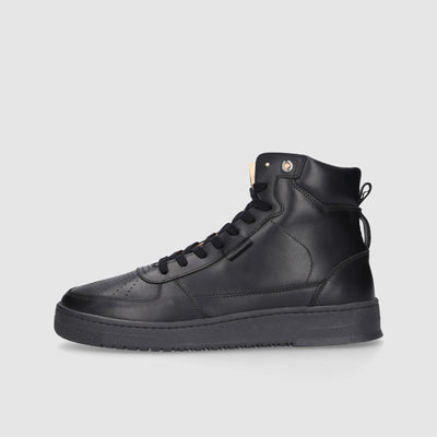 Text: Sneakers for men