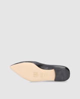 Unique 559 - Black