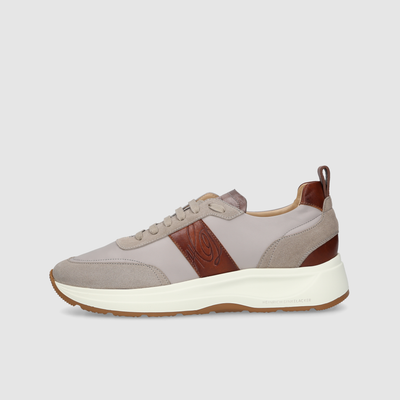 Heinrich Dinkelacker: Luxurious men's shoes
