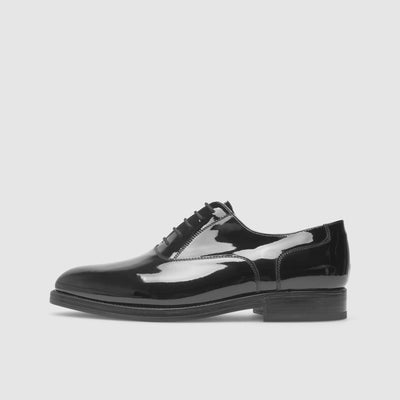 Dance shoes made of leather for men