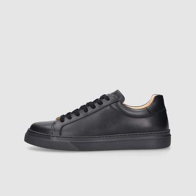 Black men's sneakers