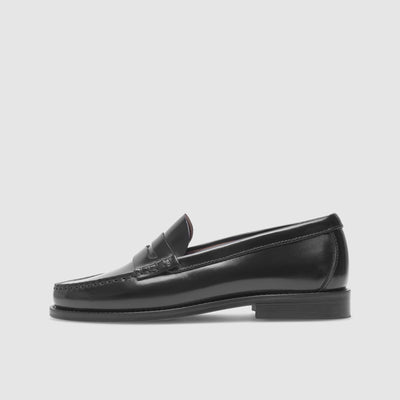 Text: Ladies' dance shoes