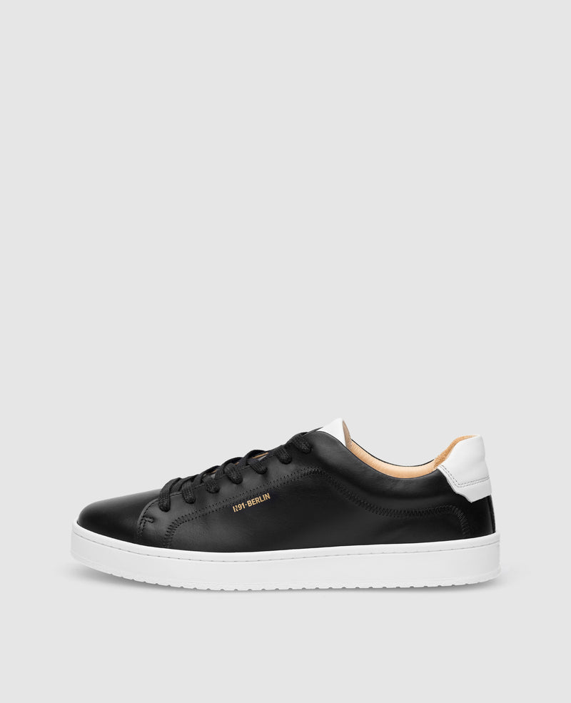 Original Draft BA - Black/White
