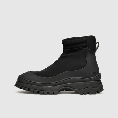 Women's boots in black