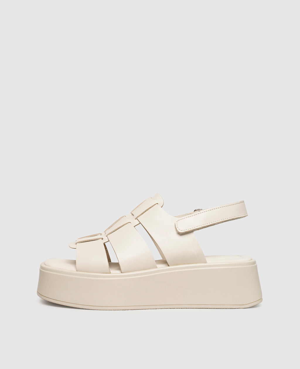 Trendy fisherman sandal with platform sole Vagabond Shoepassion