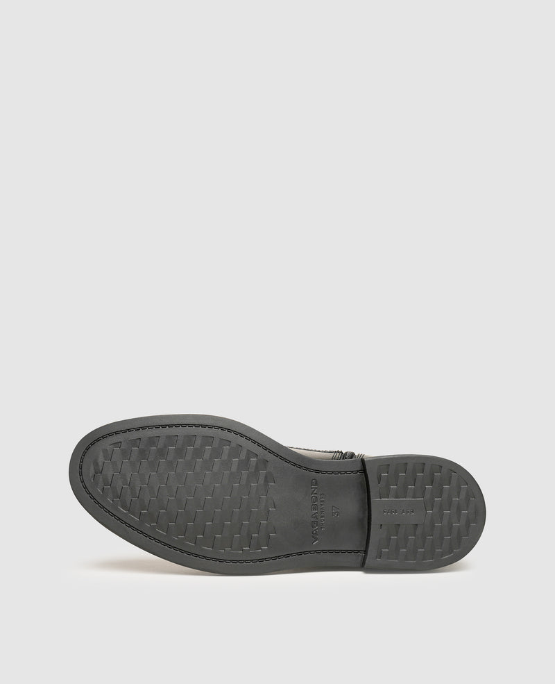 Alex W - Black